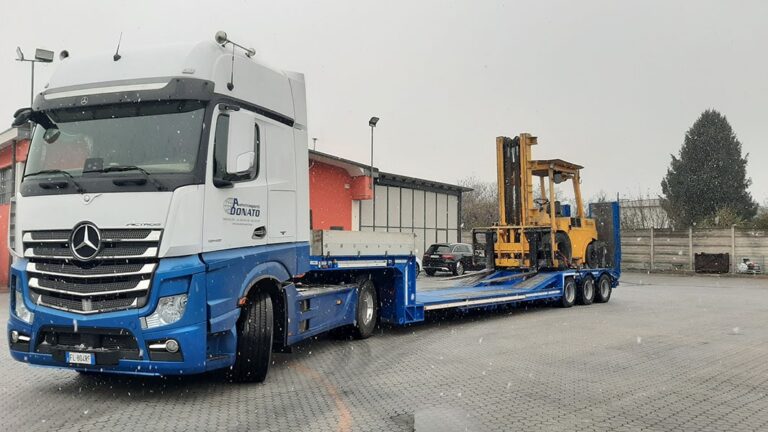 Autotrasporti Donato | trasporti con bilico ribassato